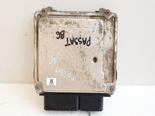 bontott VW PASSAT B6 Motorvezérlő