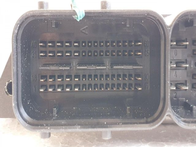 bontott VW PASSAT B6 Motorvezérlő