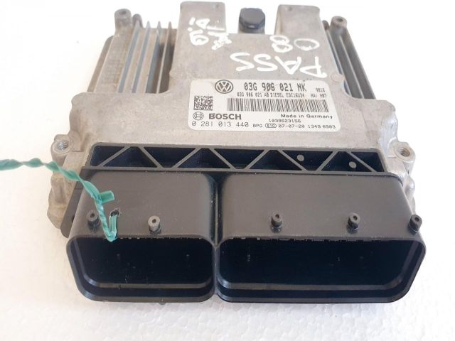 bontott VW PASSAT B6 Motorvezérlő