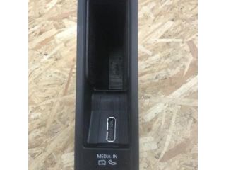 bontott VW PASSAT B6 Multimédia Vezérlő