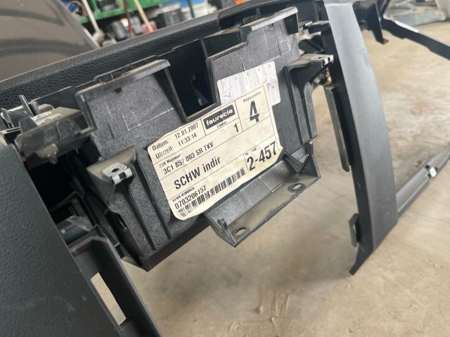 bontott VW PASSAT B6 Műszerfal Héj