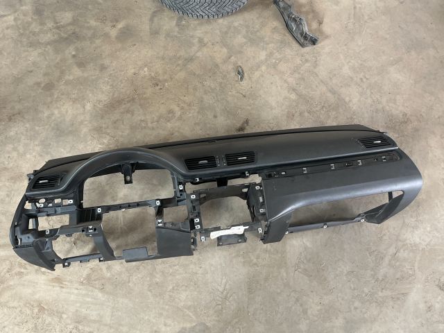 bontott VW PASSAT B6 Műszerfal Héj