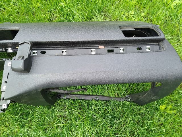 bontott VW PASSAT B6 Műszerfal Héj