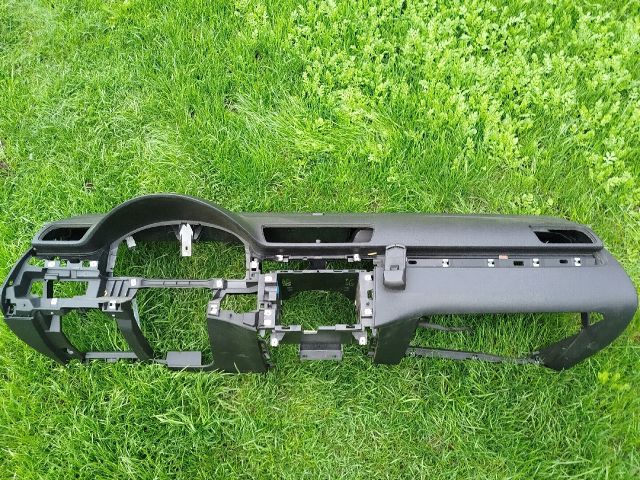 bontott VW PASSAT B6 Műszerfal Héj