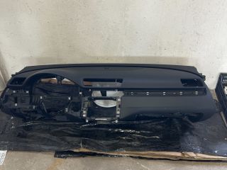 bontott VW PASSAT B6 Műszerfal Héj