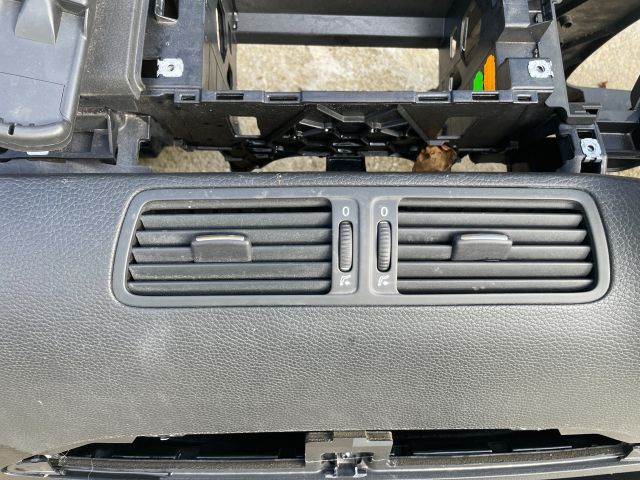 bontott VW PASSAT B6 Műszerfal Héj