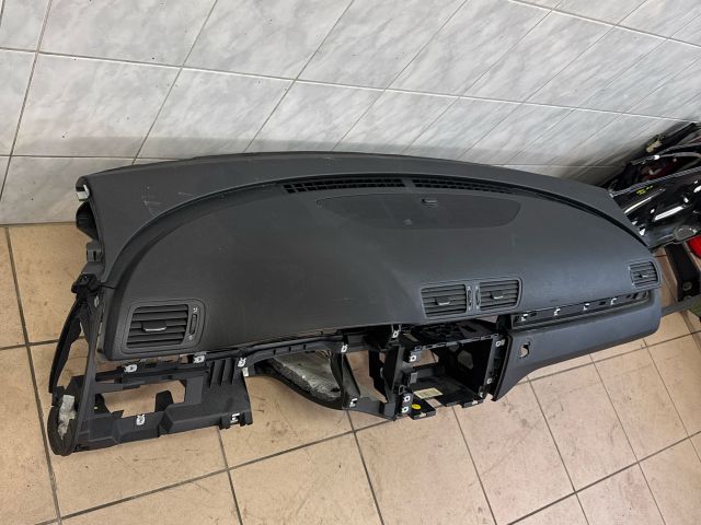 bontott VW PASSAT B6 Műszerfal Héj