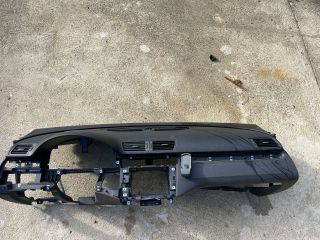 bontott VW PASSAT B6 Műszerfal Héj