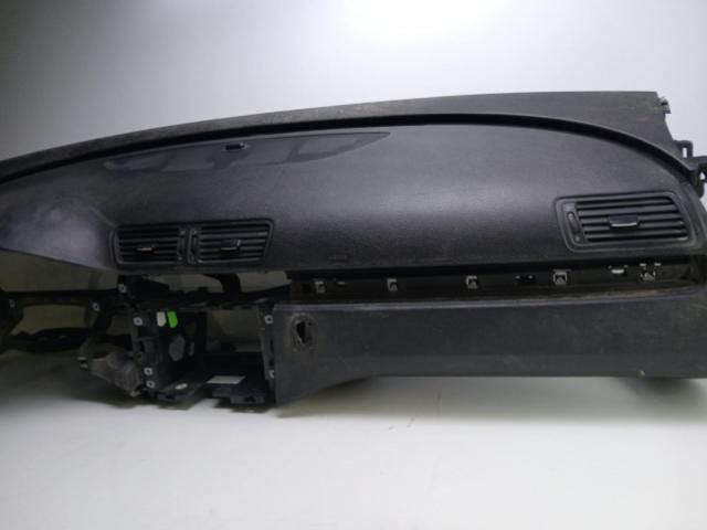 bontott VW PASSAT B6 Műszerfal Héj