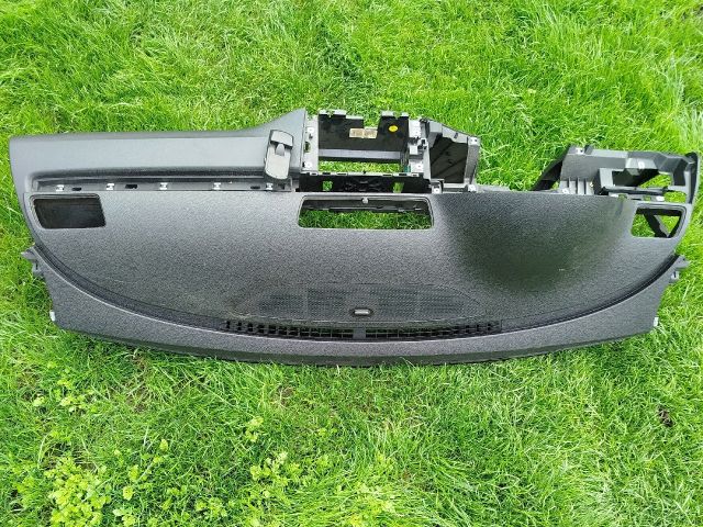 bontott VW PASSAT B6 Műszerfal Héj