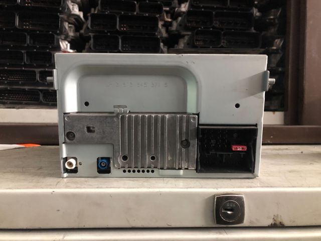 bontott VW PASSAT B6 Navigációs Fejegység