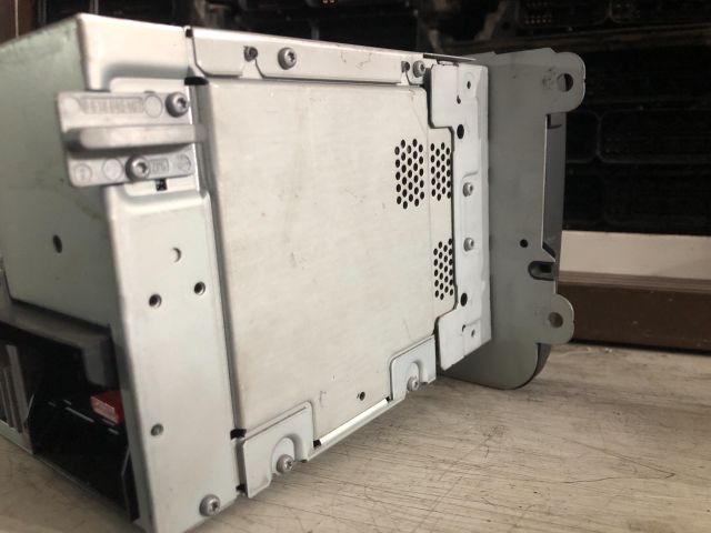 bontott VW PASSAT B6 Navigációs Fejegység