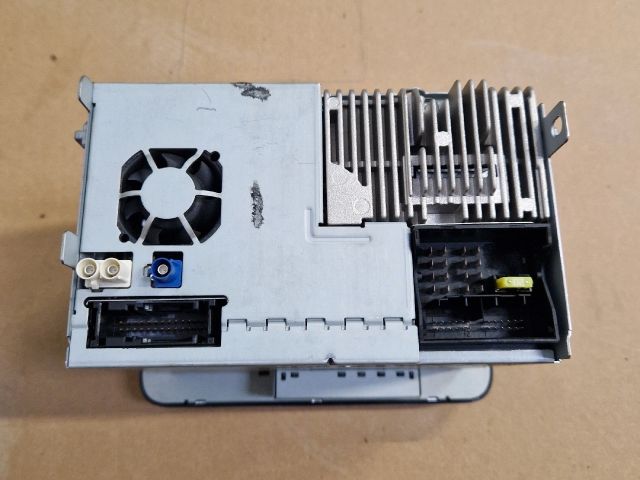 bontott VW PASSAT B6 Navigációs Fejegység