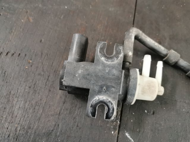 bontott VW PASSAT B6 Nyomásszabályzó Szelep