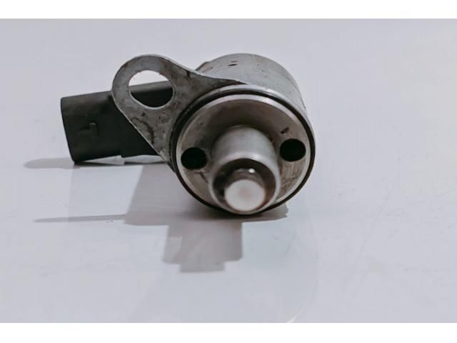 bontott VW PASSAT B6 Olajnyomás Szelep Okoskerékhez