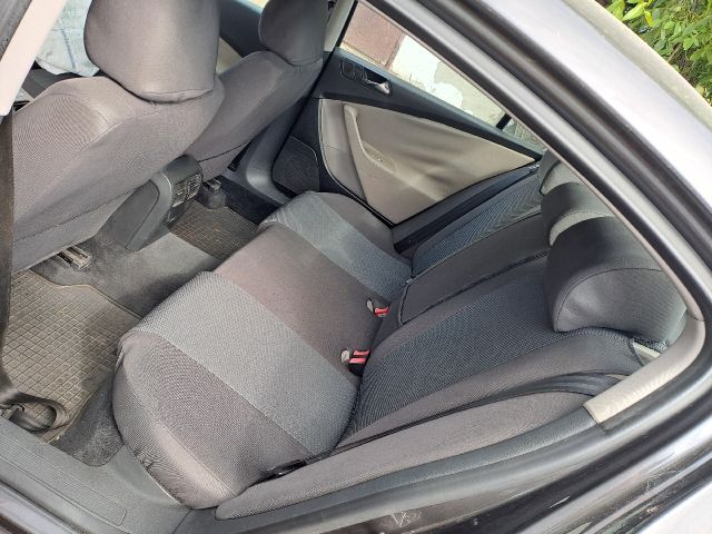 bontott VW PASSAT B6 Padlószőnyeg