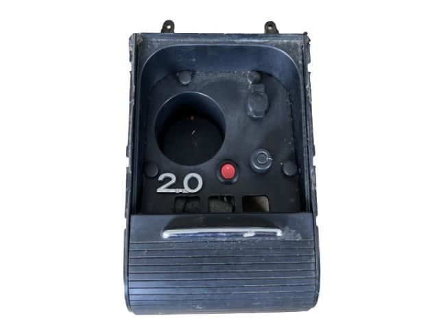 bontott VW PASSAT B6 Pohártartó