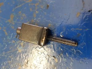 bontott VW PASSAT B6 Porlasztó Lefogató