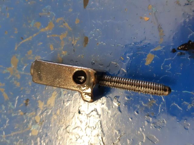 bontott VW PASSAT B6 Porlasztó Lefogató