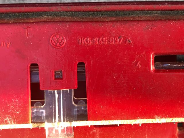 bontott VW PASSAT B6 Pótféklámpa