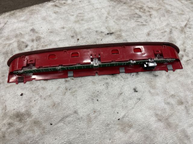 bontott VW PASSAT B6 Pótféklámpa