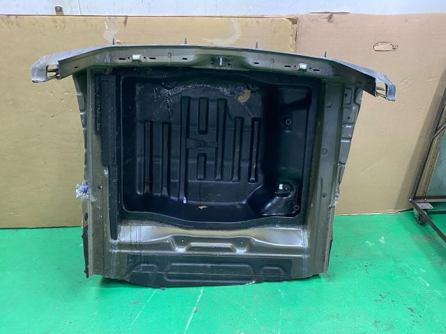 bontott VW PASSAT B6 Pótkerék Tartó Fenéklemez