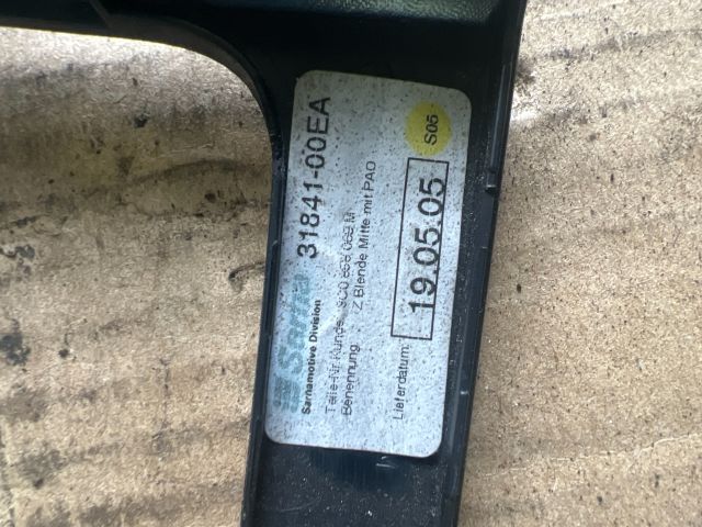 bontott VW PASSAT B6 Rádió / CD Keret