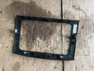 bontott VW PASSAT B6 Rádió / CD Keret