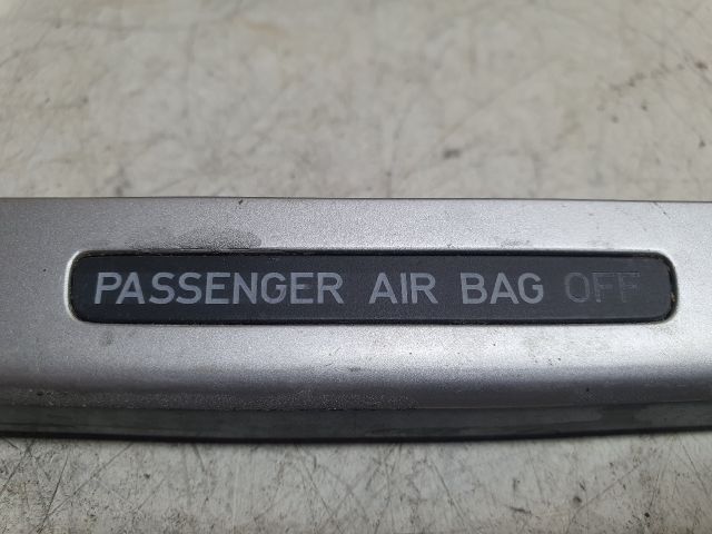 bontott VW PASSAT B6 Rádió / CD Keret