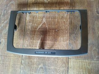 bontott VW PASSAT B6 Rádió / CD Keret