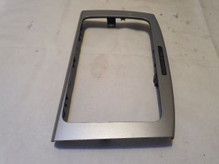 bontott VW PASSAT B6 Rádió / CD Keret