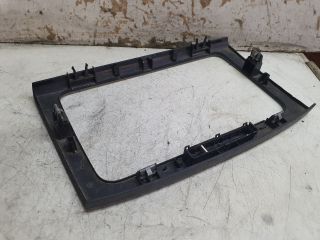 bontott VW PASSAT B6 Rádió / CD Keret