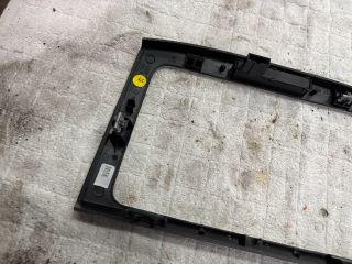 bontott VW PASSAT B6 Rádió / CD Keret