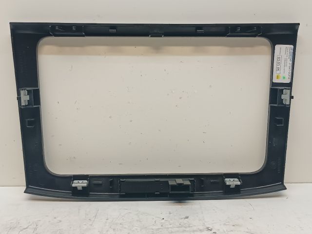 bontott VW PASSAT B6 Rádió / CD Keret