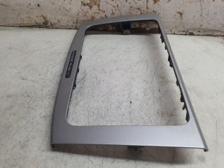 bontott VW PASSAT B6 Rádió / CD Keret