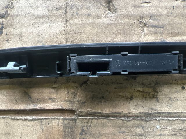 bontott VW PASSAT B6 Rádió / CD Keret