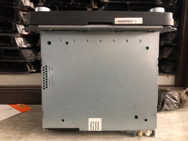 bontott VW PASSAT B6 Rádió / CD