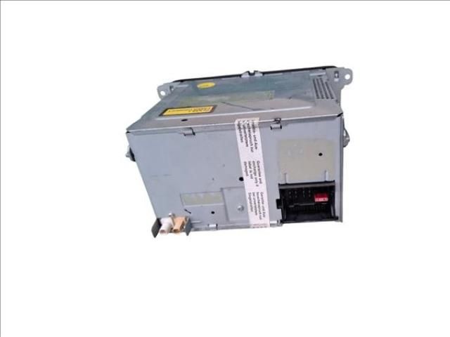 bontott VW PASSAT B6 Rádió / CD