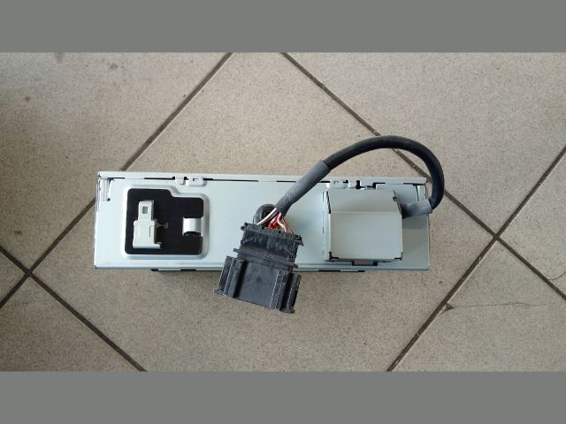 bontott VW PASSAT B6 Rádió / CD