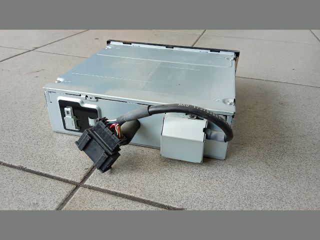 bontott VW PASSAT B6 Rádió / CD