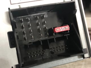 bontott VW PASSAT B6 Rádió / CD