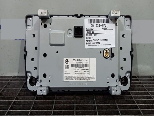 bontott VW PASSAT B6 Rádió / CD