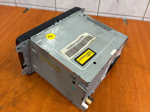 bontott VW PASSAT B6 Rádió / CD