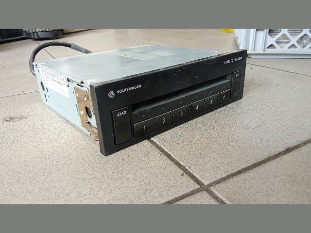 bontott VW PASSAT B6 Rádió / CD