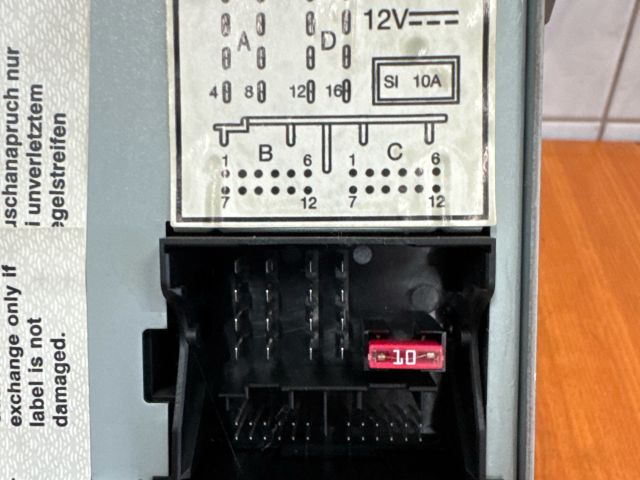 bontott VW PASSAT B6 Rádió / CD