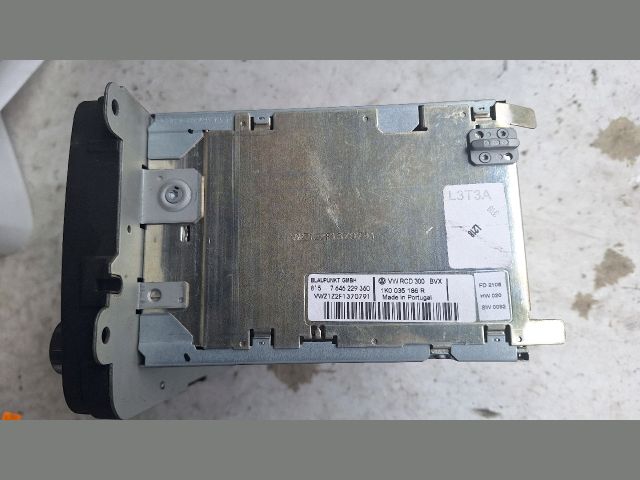 bontott VW PASSAT B6 Rádió / CD