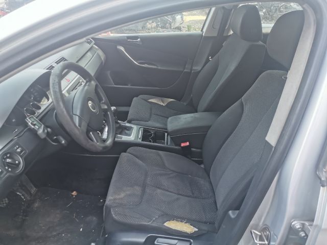 bontott VW PASSAT B6 Rádió / CD