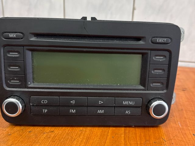 bontott VW PASSAT B6 Rádió / CD
