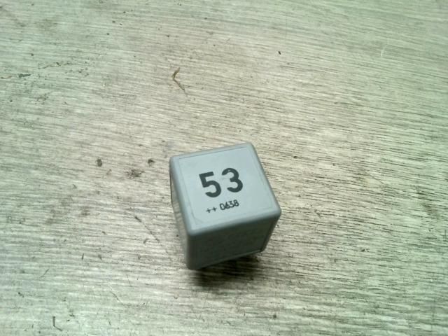 bontott VW PASSAT B6 Relé