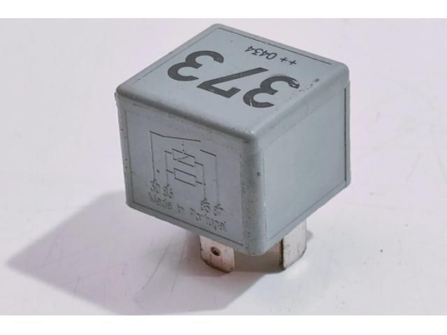 bontott VW PASSAT B6 Relé